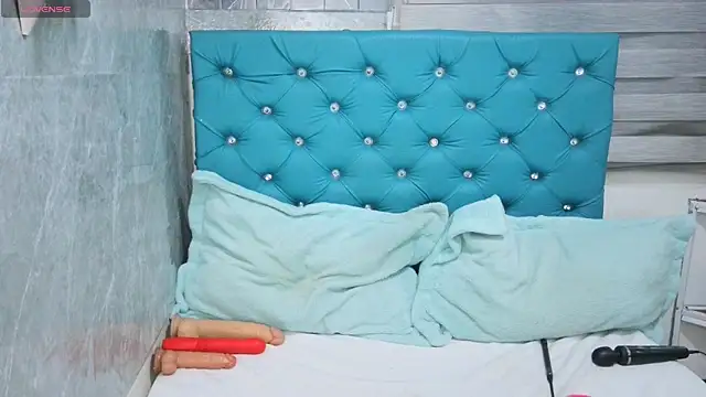 Snapshot of MAARYMOON chatting on 25, 10, 2025 MAARYMOON online show from 25, 10, 2025