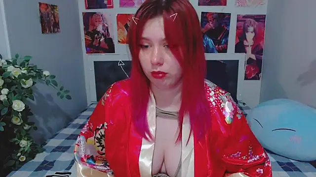 MikaMoonn online show from 7, 1, 2025