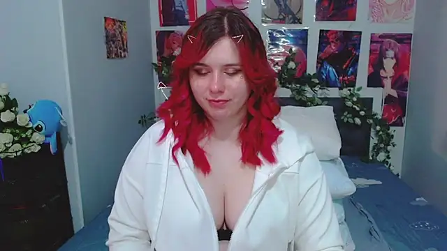 MikaMoonn online show from 13, 2, 2025