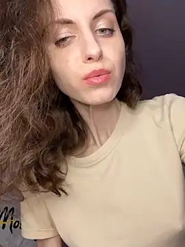 MissAnuta online show from 18, 7, 2026