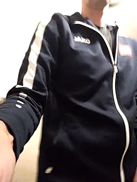 Snapshot of Geiler-boy313 chatting on 29, 12, 2024 Geiler-boy313 online show from 29, 12, 2024