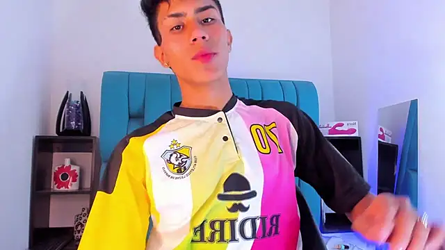 Snapshot of AlanNaughty chatting on 15, 1, 2025 AlanNaughty online show from 15, 1, 2025