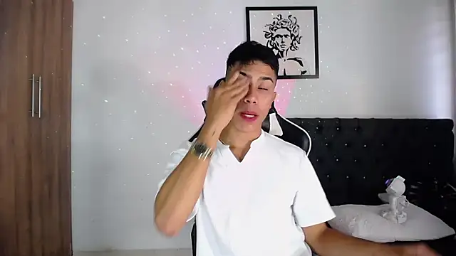 AlanNaughty online show from 6, 11, 2025