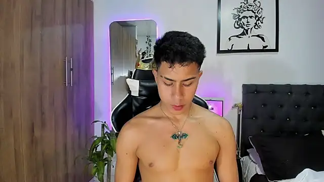 AlanNaughty online show from 4, 2, 2026