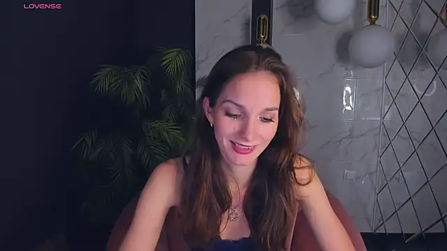 Snapshot of MirandaGlow chatting on 24, 12, 2024 MirandaGlow online show from 24, 12, 2024