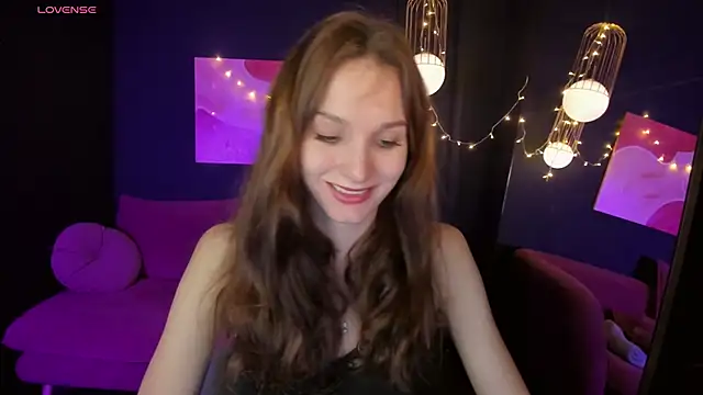 Snapshot of MirandaGlow chatting on 13, 1, 2025 MirandaGlow online show from 13, 1, 2025