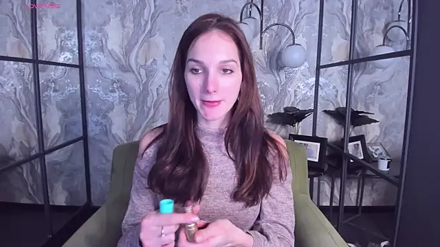 Snapshot of MirandaGlow chatting on 7, 2, 2025 MirandaGlow online show from 7, 2, 2025