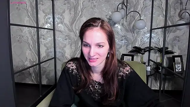 Snapshot of MirandaGlow chatting on 27, 2, 2025 MirandaGlow online show from 27, 2, 2025