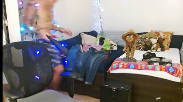 Snapshot of mycock2474u chatting on 22, 2, 2025 mycock2474u online show from 22, 2, 2025