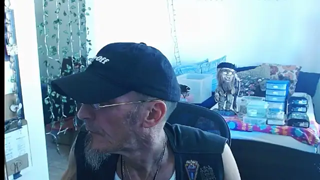 Snapshot of mycock2474u chatting on 26, 2, 2025 mycock2474u online show from 26, 2, 2025