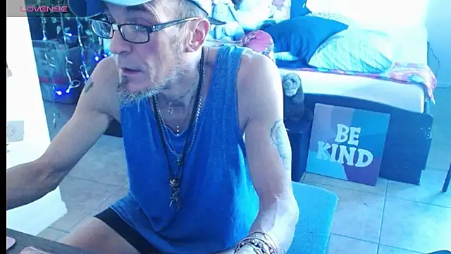 Snapshot of mycock2474u chatting on 18, 3, 2025 mycock2474u online show from 18, 3, 2025