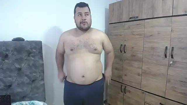 Snapshot of santi_hothot chatting on 10, 9, 2025 santi hothot online show from 10, 9, 2025