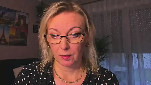 vanessa chat online show from 25, 11, 2025