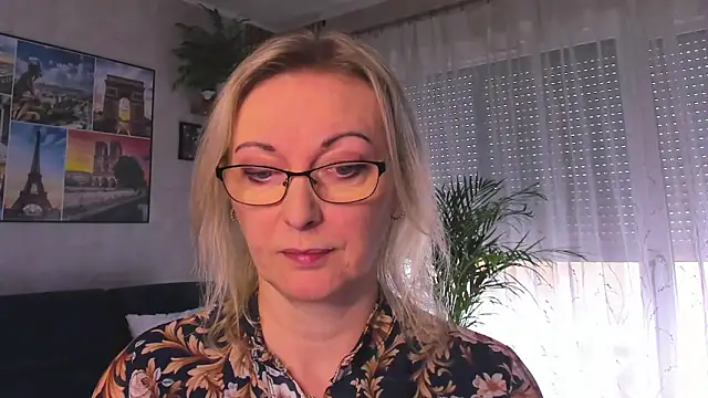 vanessa chat online show from 29, 3, 2026