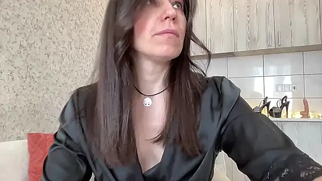 HotyWinter online show from 11, 4, 2026