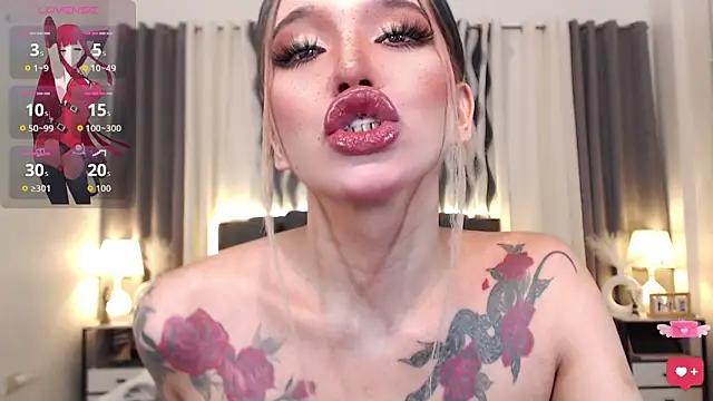 Evalyn Shemale online show from 11, 3, 2026