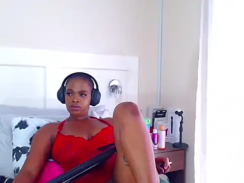 LuciousLips96 online show from 10, 2, 2025