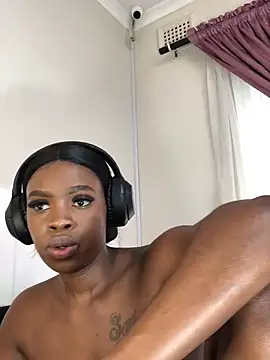 LuciousLips96 online show from 28, 2, 2025