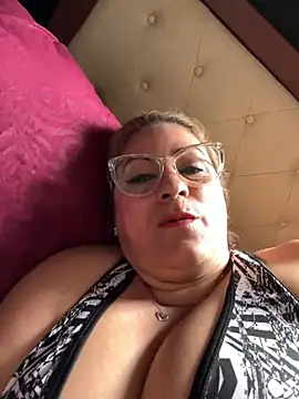 Snapshot of x_elena_x chatting on 19, 12, 2024 x elena x online show from 19, 12, 2024