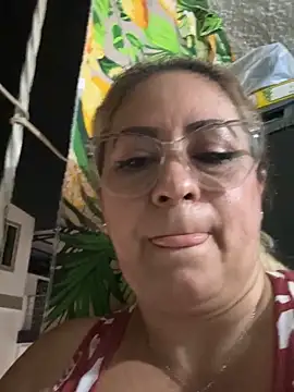 Snapshot of x_elena_x chatting on 22, 12, 2024 x elena x online show from 22, 12, 2024