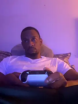 Snapshot of Tristris100 chatting on 13, 10, 2025 Tristris100 online show from 13, 10, 2025