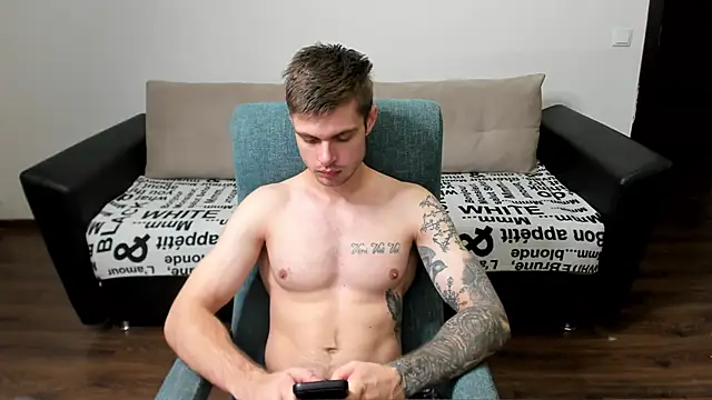 maks wolfis online show from 13, 12, 2024