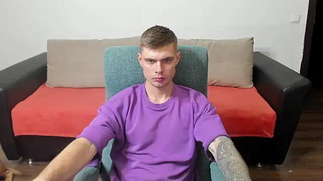 maks wolfis online show from 25, 1, 2025