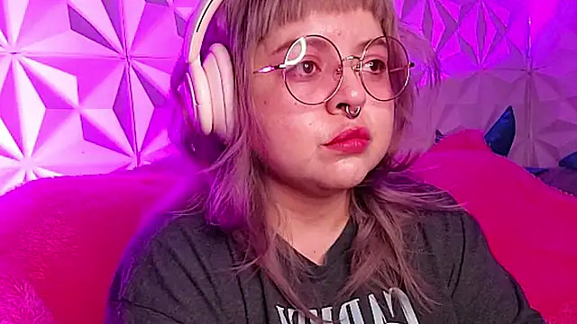 Satyn doll online show from 7, 11, 2025