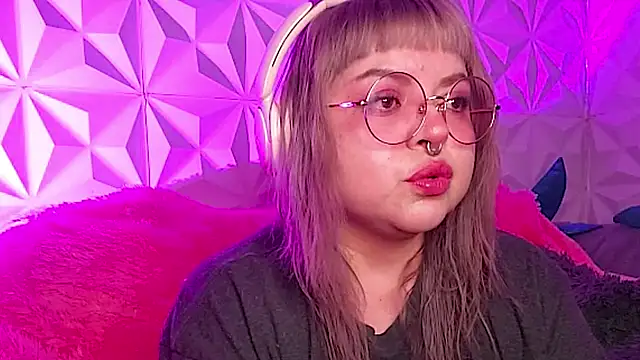 Satyn doll online show from 8, 11, 2025