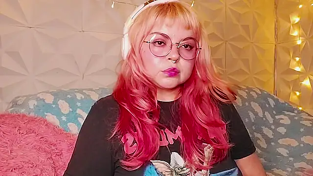Snapshot of Satyn_doll chatting on 30, 6, 2026 Satyn doll online show from 30, 6, 2026