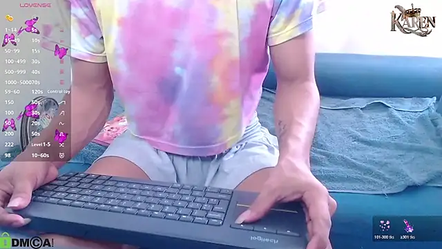 Snapshot of karen_sofia_ chatting on 17, 11, 2025 karen sofia online show from 17, 11, 2025