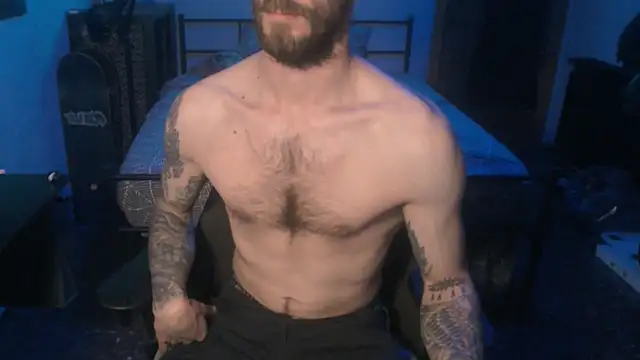 Snapshot of SexxxyLouis chatting on 17, 1, 2025 SexxxyLouis online show from 17, 1, 2025