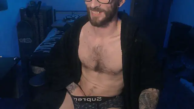 Snapshot of SexxxyLouis chatting on 23, 1, 2025 SexxxyLouis online show from 23, 1, 2025