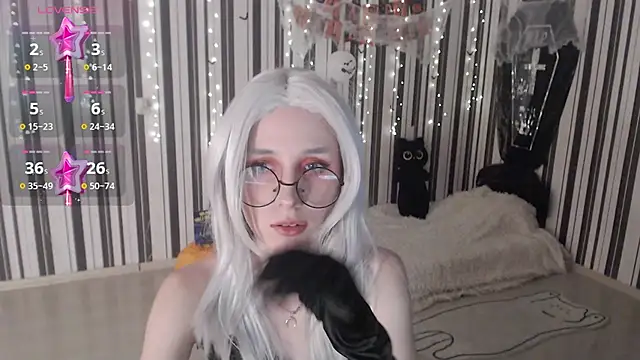 Snapshot of _Hanna_Moon_ chatting on 31, 10, 2025 Hanna Moon online show from 31, 10, 2025