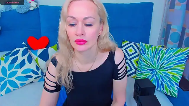 EllenMoore online show from 10, 12, 2024