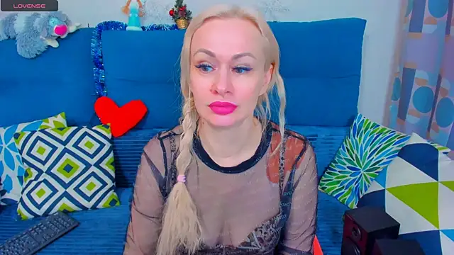 EllenMoore online show from 6, 1, 2025