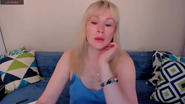EllenMoore online show from 4, 8, 2026