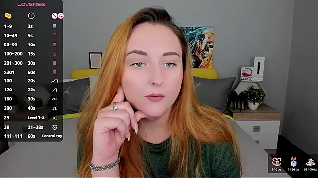 BabeLessi online show from 25, 10, 2025