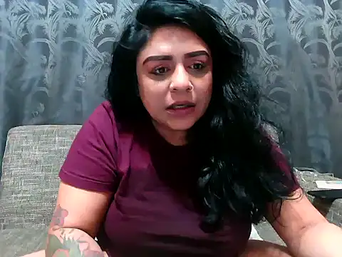 Snapshot of indianishkq7 chatting on 2, 12, 2024 indianishkq7 online show from 2, 12, 2024