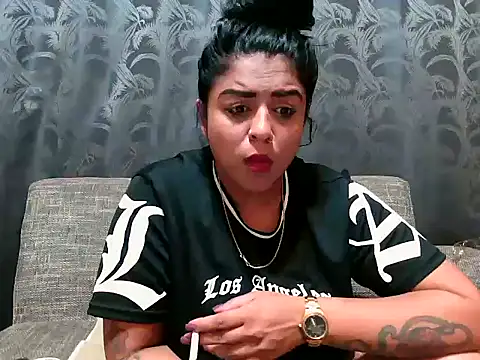 Snapshot of indianishkq7 chatting on 1, 2, 2025 indianishkq7 online show from 1, 2, 2025