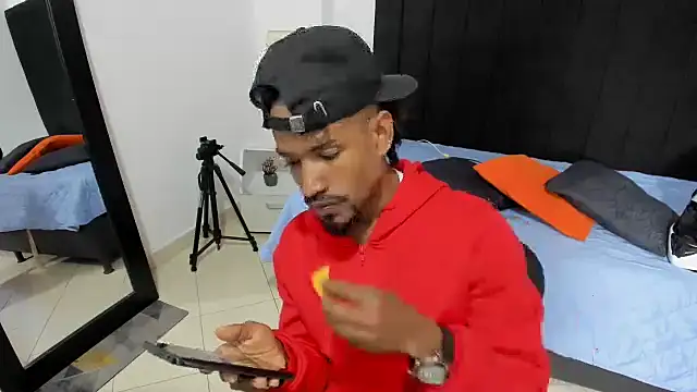 anhtony wayans online show from 7, 10, 2025