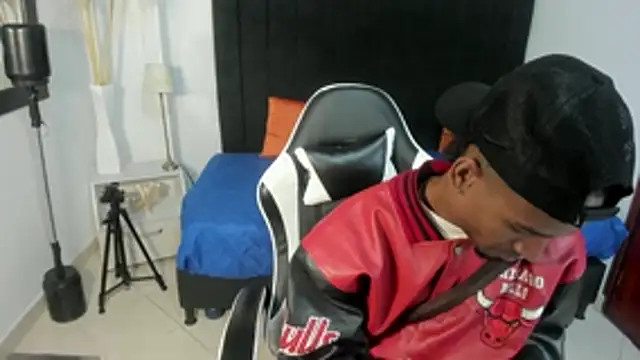 anhtony wayans online show from 17, 11, 2025