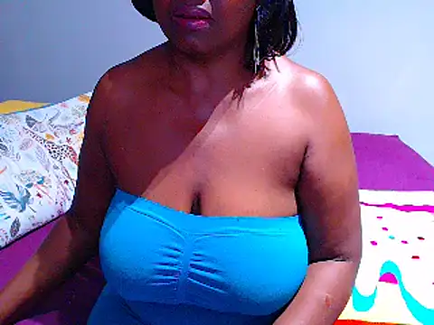 BootyliciousAssxxx online show from 4, 12, 2024