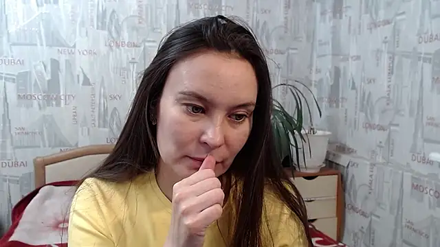 Snapshot of GinaQSoul chatting on 9, 12, 2024 GinaQSoul online show from 9, 12, 2024