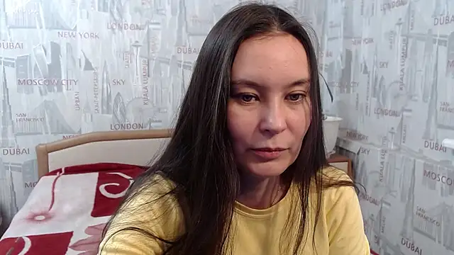 Snapshot of GinaQSoul chatting on 10, 12, 2024 GinaQSoul online show from 10, 12, 2024