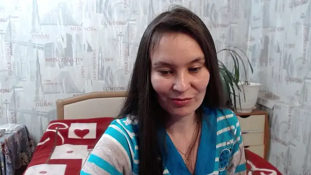 Snapshot of GinaQSoul chatting on 16, 12, 2024 GinaQSoul online show from 16, 12, 2024