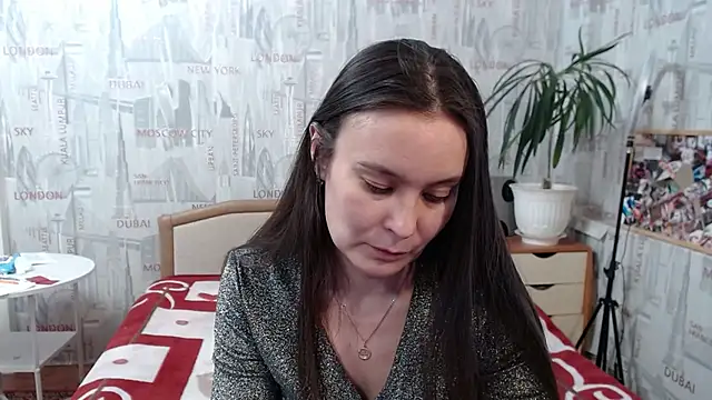 Snapshot of GinaQSoul chatting on 7, 2, 2025 GinaQSoul online show from 7, 2, 2025