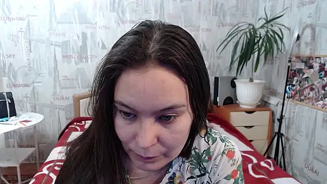 Snapshot of GinaQSoul chatting on 8, 2, 2025 GinaQSoul online show from 8, 2, 2025