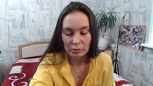 Snapshot of GinaQSoul chatting on 18, 2, 2025 GinaQSoul online show from 18, 2, 2025