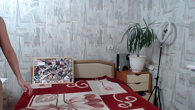 Snapshot of GinaQSoul chatting on 26, 2, 2025 GinaQSoul online show from 26, 2, 2025